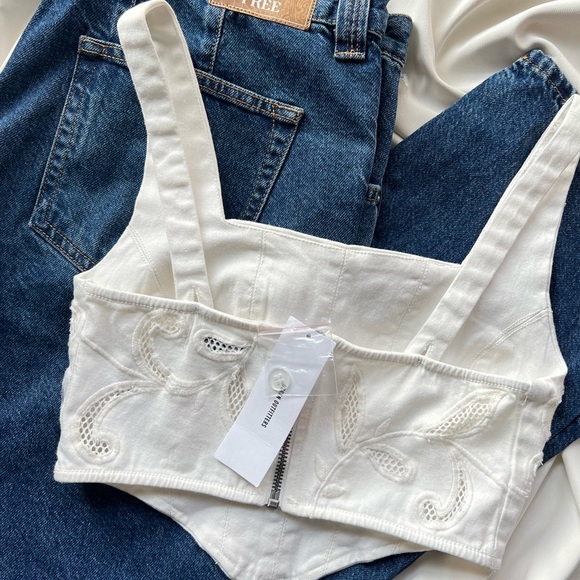 NWT Urban Outfitters Corset - Picture 5 of 5